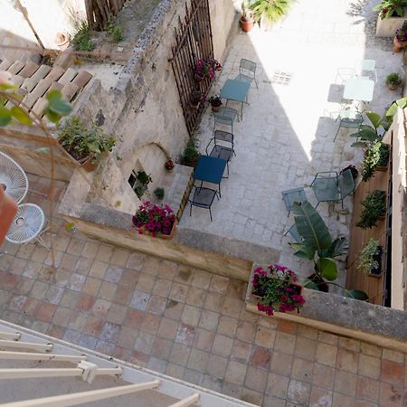 Endea Suite Rooms & Lounge Spa Matera Bagian luar foto