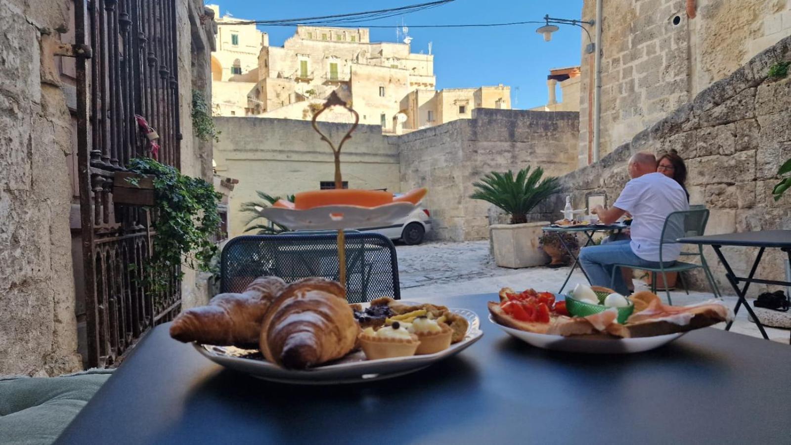 Endea Suite Rooms & Lounge Spa Matera Bagian luar foto