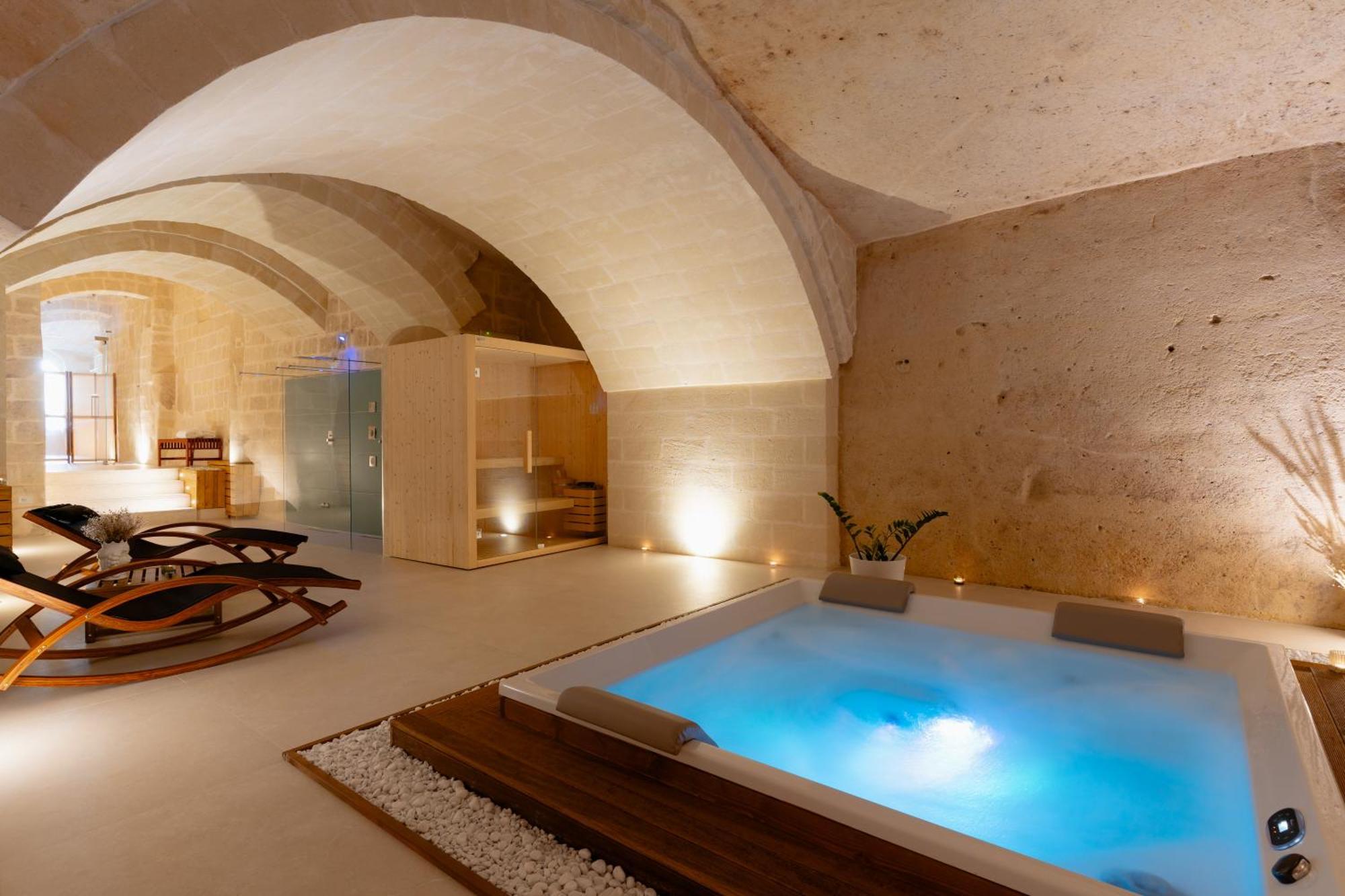Endea Suite Rooms & Lounge Spa Matera Bagian luar foto