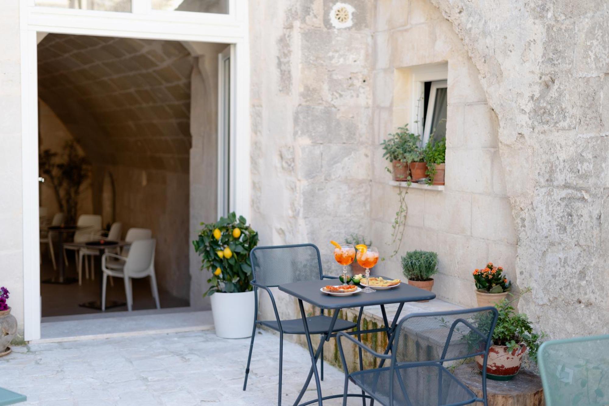 Endea Suite Rooms & Lounge Spa Matera Bagian luar foto