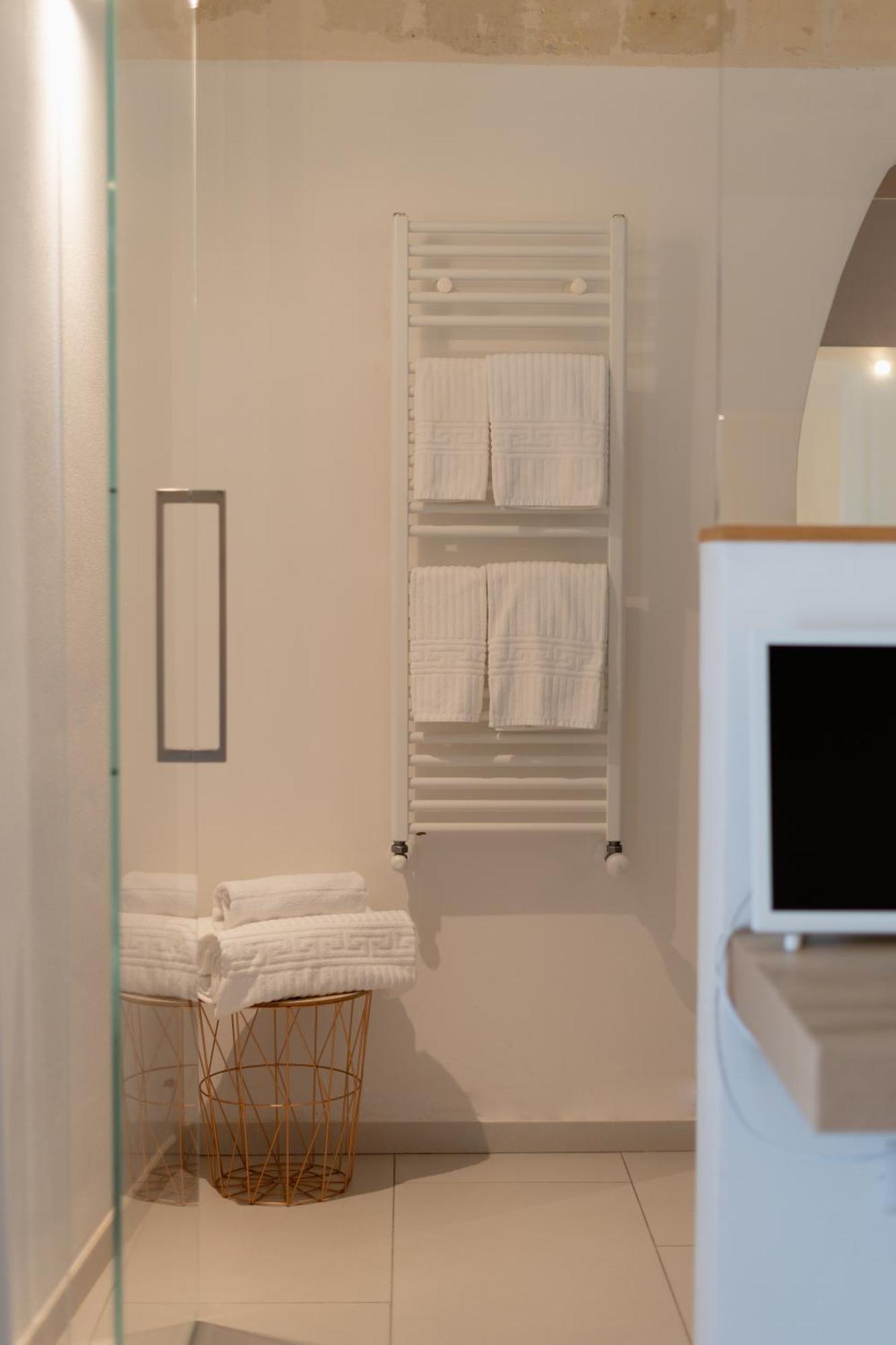 Endea Suite Rooms & Lounge Spa Matera Bagian luar foto